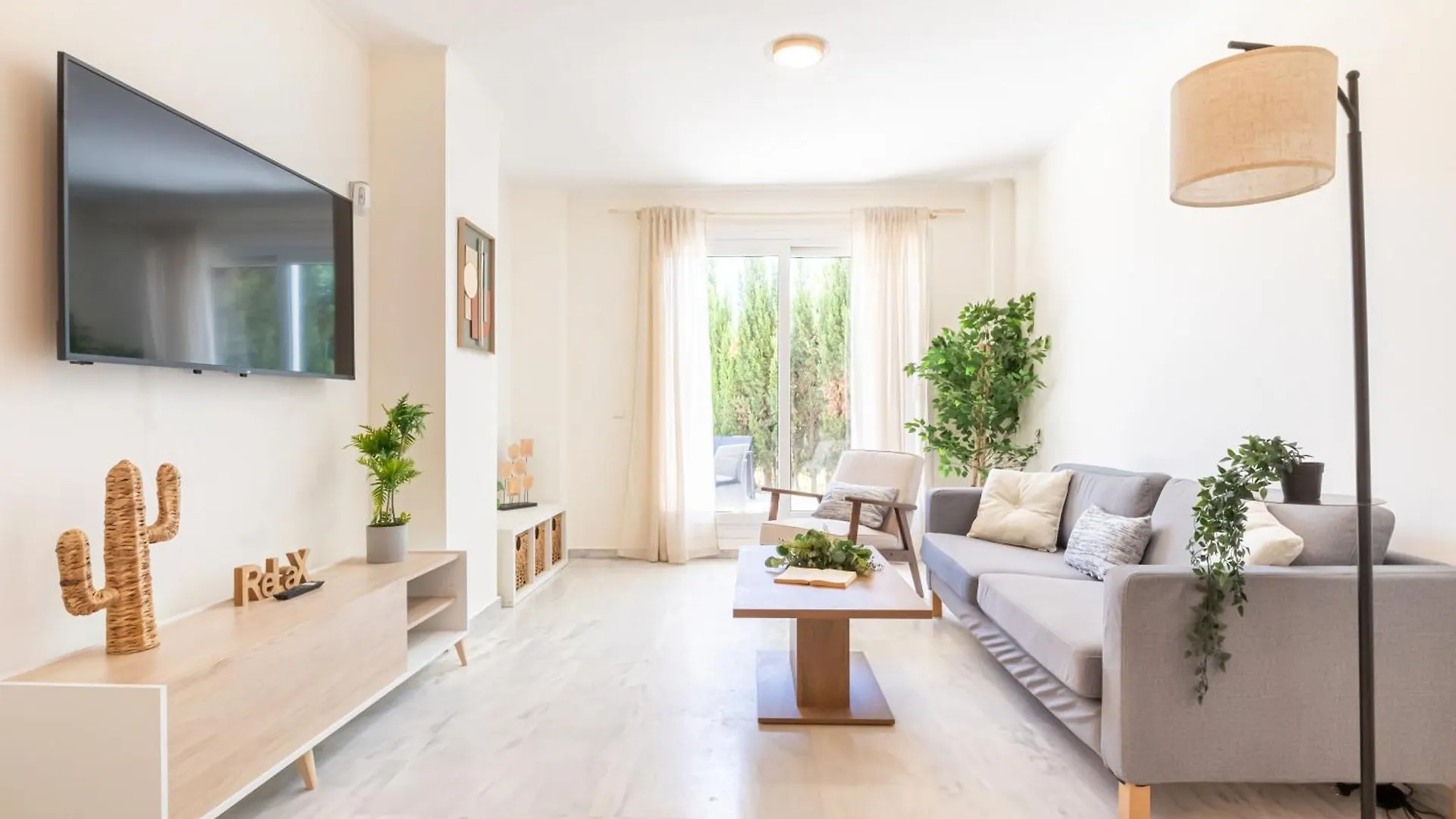 Apartamento Altos De Banus Lv contacts